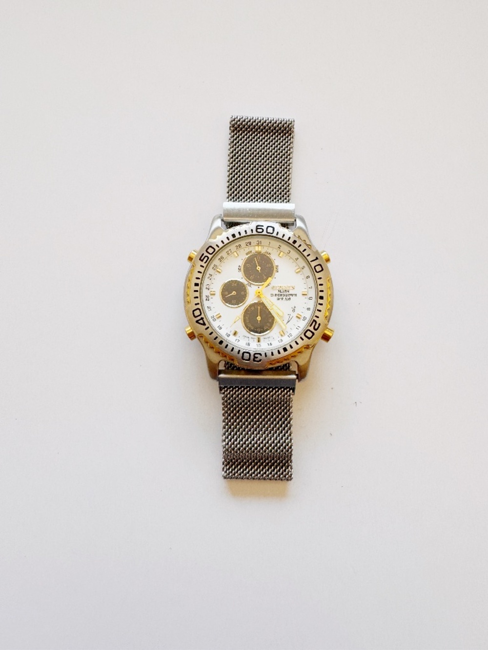 Vintage Citizen Age of Discovery 6850 Gold/Steel Chrono Watch Mesh Strap 37mm⁠